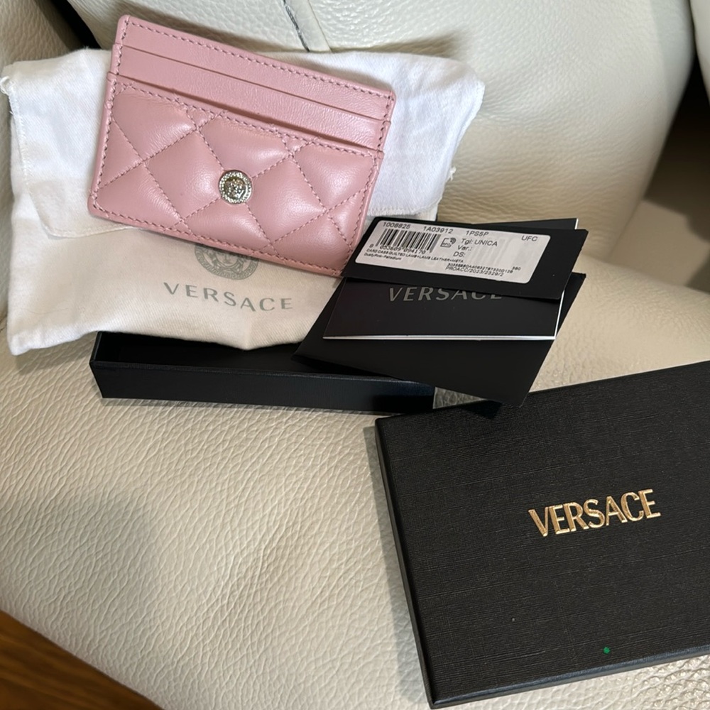 New Authentic Versace! Quilted  Lamb+Lamb Leather+Meta, Card Case.